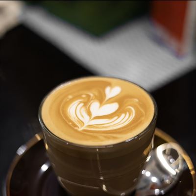 luxe8 cafe & bar