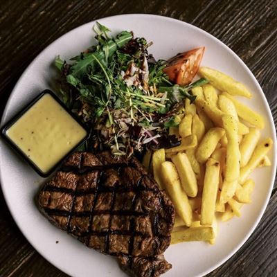 The Alexander Bar & Bistro