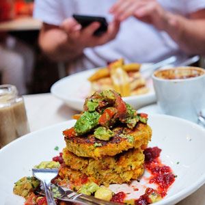 Gordon's Cafe & Bar