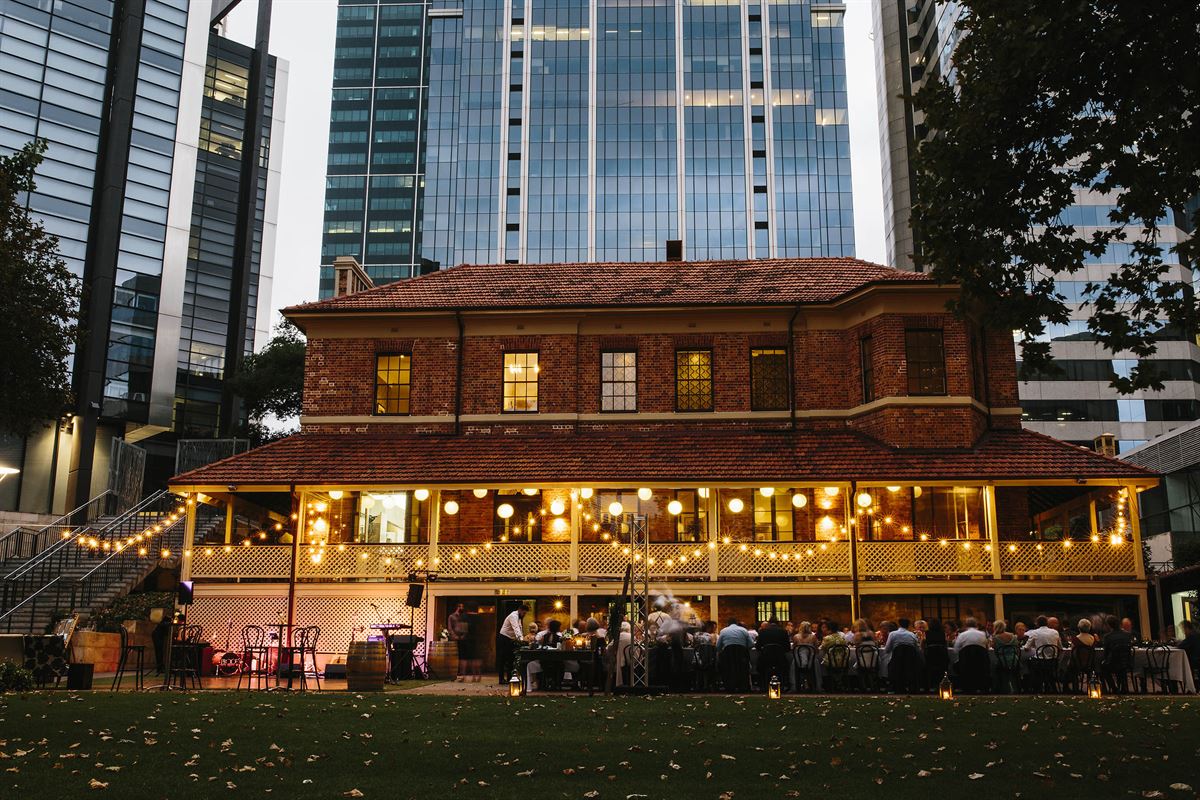 Lamont's Bishops House, Perth CBD - Menus, Phone, Reviews ...