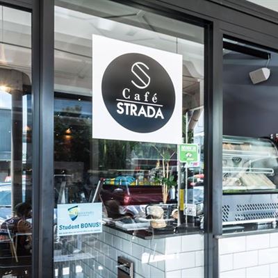 Strada Cafe & Bar