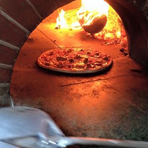 59927/hero-300.jpg Valentine Woodfire Pizza & Cafe