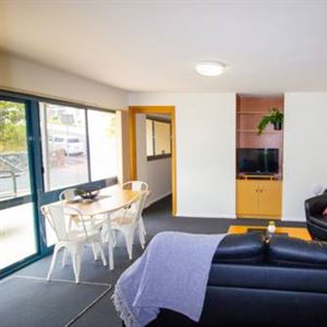 96 on Arthur Apartments