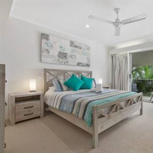 Le Court Villas