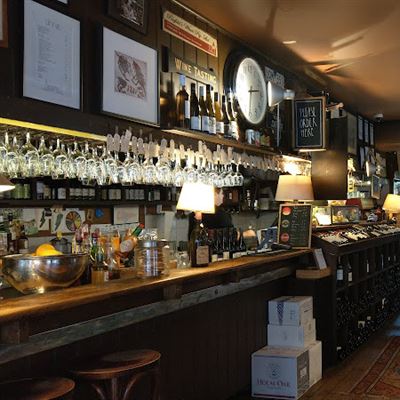 Dikstein's Corner Bar
