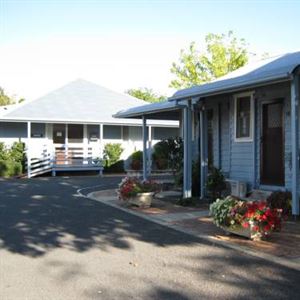 Canberra Avenue Villas