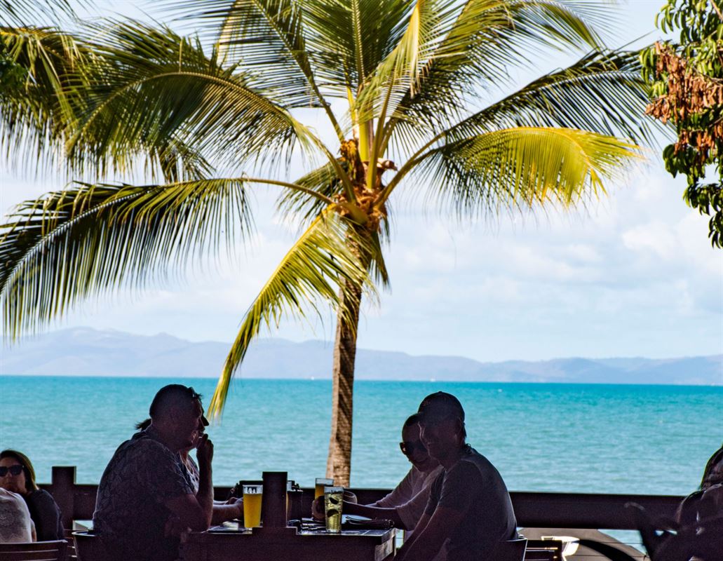 Northerlies Beach Bar and Grill, Airlie Beach Modern Australian