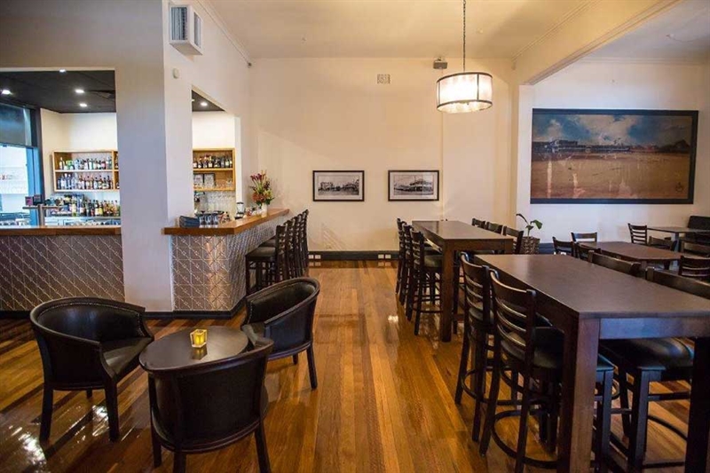 The Mix Bar, Woolloongabba Reviews, Phone, Bookings AGFG