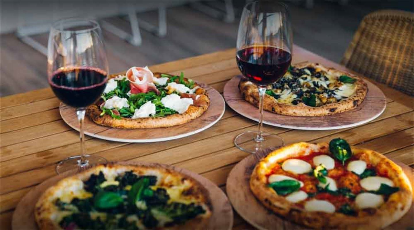 Aviary Rooftop Bar, Southport Pizza Restaurant Menu, Phone, Reviews AGFG