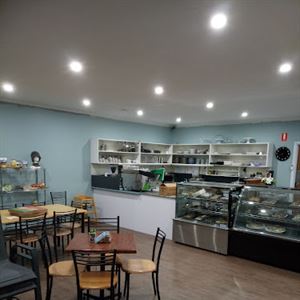 Moon Lily Kitchen and Cakes