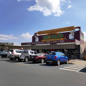Henri's Wodonga Bakery