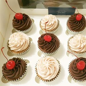 Sweet Affairs Cakes and Cupcakes