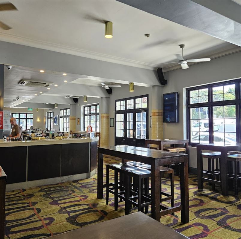 Moore Park View Hotel, Waterloo Pub Food Restaurant Menu, Phone, Reviews AGFG