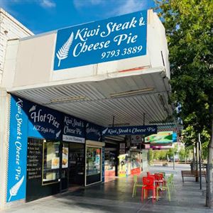 Kiwi Steak & Cheese Pie