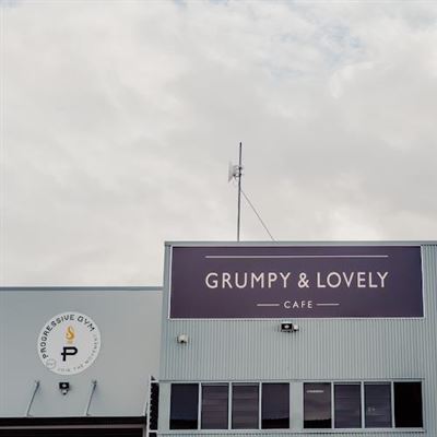 Grumpy & Lovely Cafe