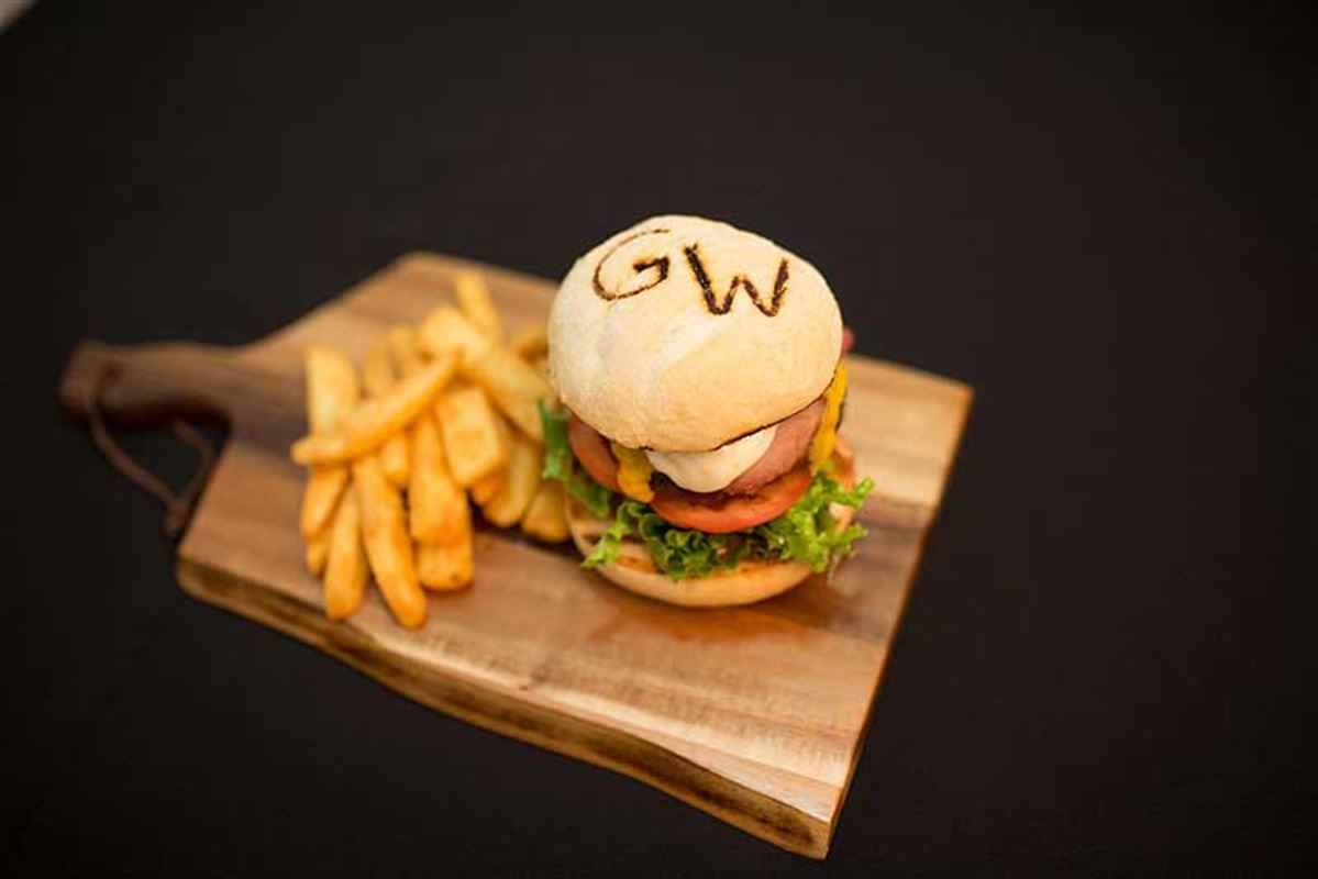 Great Western Hotel, Rockhampton Pub Food Restaurant Menu, Phone