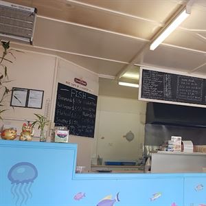 Creek Road Fish & Chips, Maryborough - Seafood Restaurant Menu, Phone