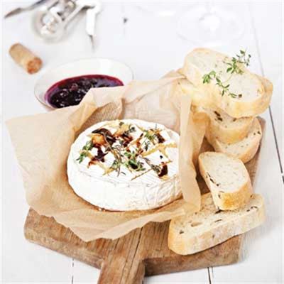 Garlic, Thyme and Conserve Brie or Camembert Dip Spread