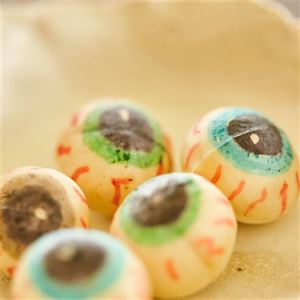 Ghoulish Macadamia Cupcakes