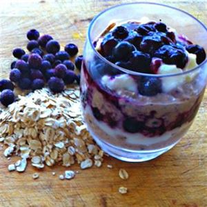 Overnight Oats with Berries and Nuts - Recipe by Alison Wright