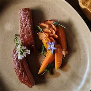 Duck Breast, Carrot and Ginger Purée with Orange Vincotto - Chef Recipe by Alan Dawes.