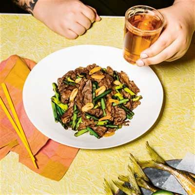 Stir-fried Garlic Shoots with Beef - Chef Recipe by Junda Khoo
