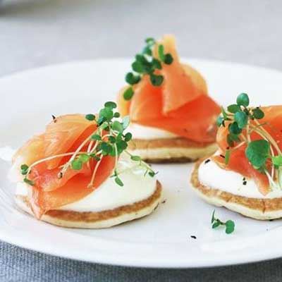 Mini Pikelets with Smoked Salmon and Creme Fraiche