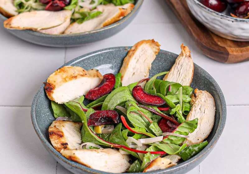 Cherry and Grilled Chicken Salad