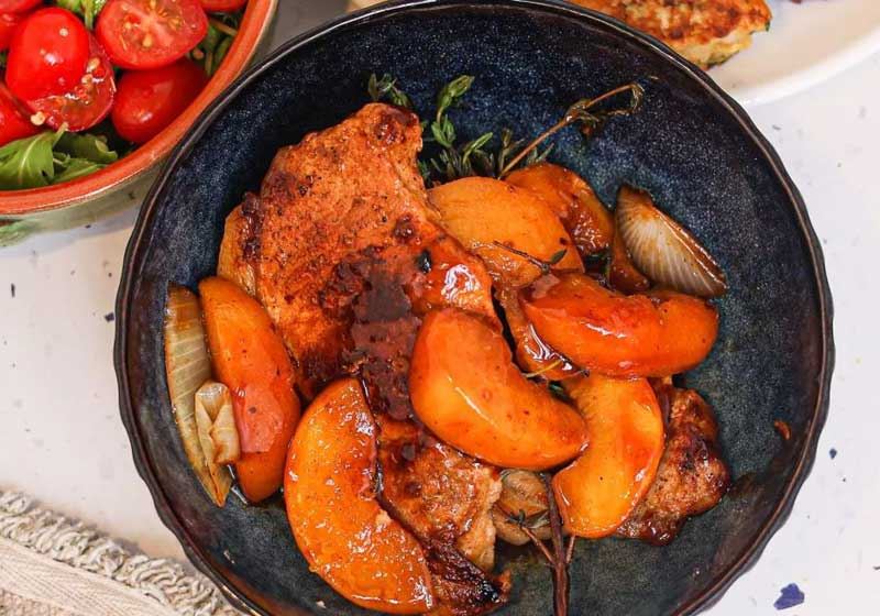 Slow-cooker Pork Chops and Peaches