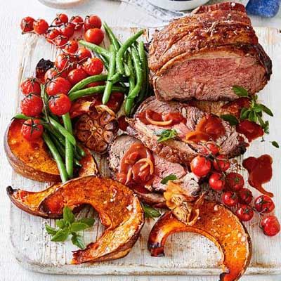 Roast Beef with Tomato and Red Wine Gravy