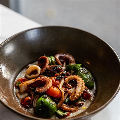 Honeysuckle Restaurant