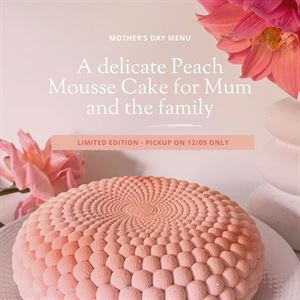 Our delicate Peach Cake for Mother's Day!