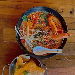 KING PRAWN LAKSA