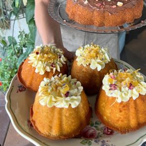 Grandma’s Homestyle Cakes