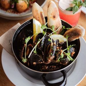 $20 CHILLI MUSSELS