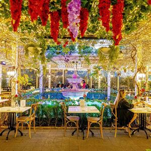 NEW Twilight Dinner Sessions at The Vintage Secret Garden!