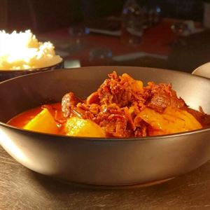 SLOW COOKED THAI MASSAMAN CURRY 