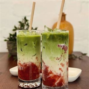 3-Layer Strawberry Iced Matcha Latte! 
