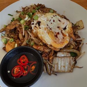 Signature Dish: Stir- Fried Lao Shu Fen!