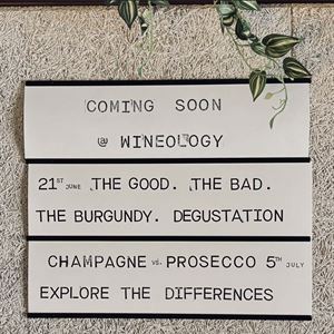 Champagne vs. Prosecco Wine Tasting