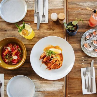 Six Beaches Fish Grill & Bar