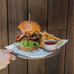 Craving a Hearty Bite In Miranda?
