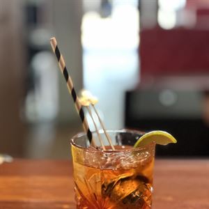 Free house drinks on your booking. 