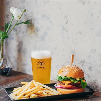 Mr Edward's Alehouse & Kitchen