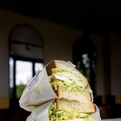 Robin's Deli