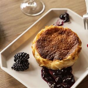 Burnt Basque Cheesecake at Paripe