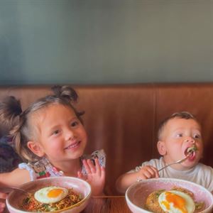 KIDS EAT FREE SUNDAYS
