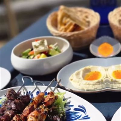 Bani's Restaurant & Bar