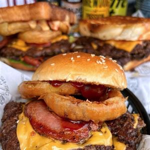 Burgers Done Right, All Day Long