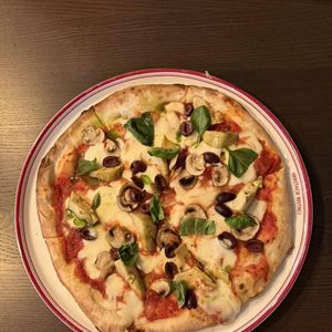 Authentic Italian Pizza Perfection at Mammina
